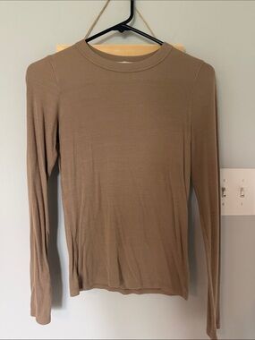 Joah Brown Long Sleeve Ribbed Crew in Taupe